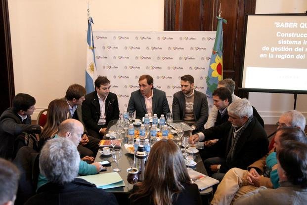 Garro: "Trabajamos para la culminación de las obras hídricas"