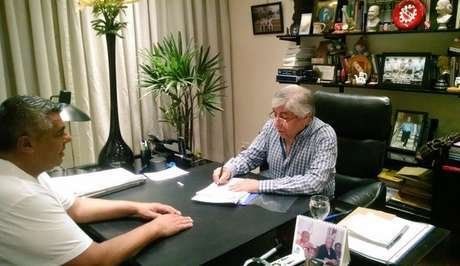 Moyano y Chiqui Tapia, una discusión familiar de la que podría salir el candidato a presidente de la AFA