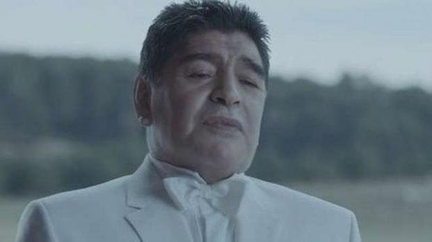 Maradona se "convirtió" en Dios por dos minutos