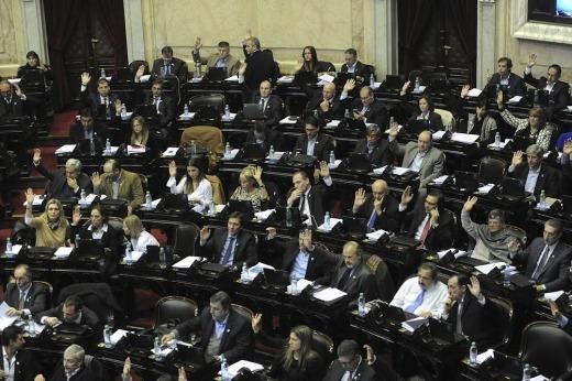 Se aprobó la ley antidespidos, con
la abstención de Cambiemos