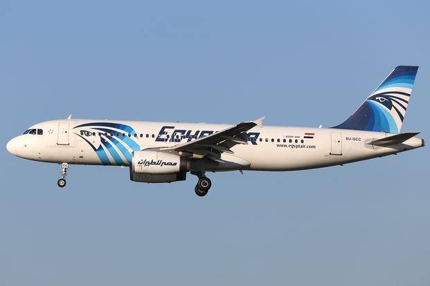 El avión de Egypair se fabricó en 2003 
y llevaba 48 mil horas de vuelo