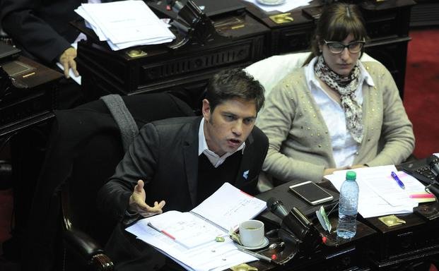 Kicillof le pidió a Macri que "respete la voluntad" de los trabajadores y del Congreso