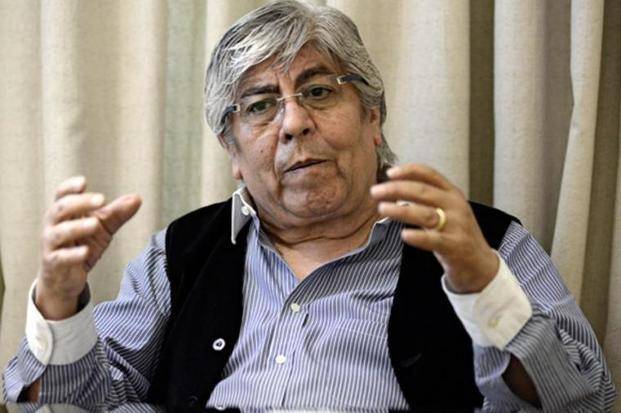 "No me gusta que me den órdenes", dijo Moyano que volvió a apuntarle a Angelici