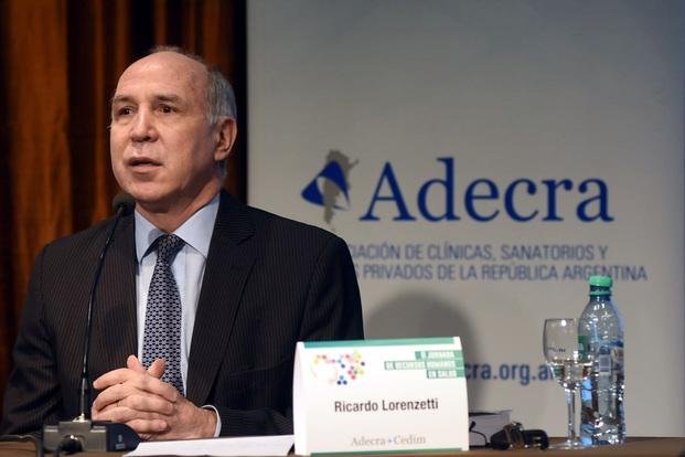Lorenzetti salió con todo al cruce de Carrió