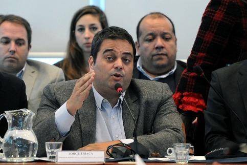 Triaca: ley de Emergencia Ocupacional "es un cepo al trabajo"