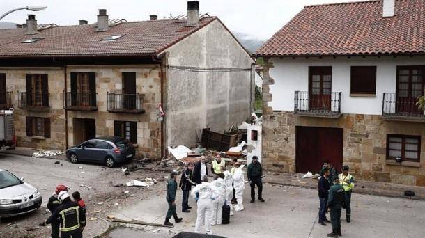 Una avioneta chocó contra un buitre y murieron tres personas