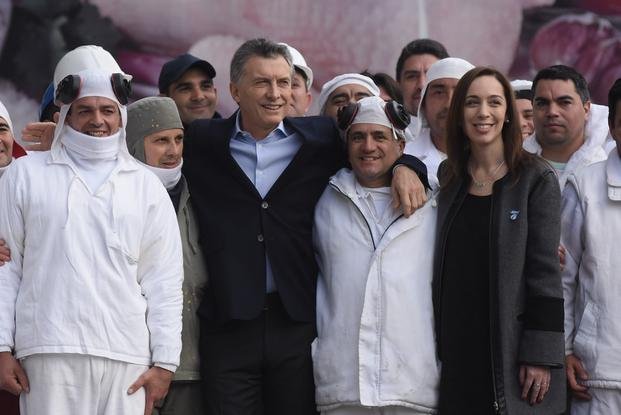 Veto total de Macri a la ley antidespidos: “Nos quieren poner palos en la rueda”
