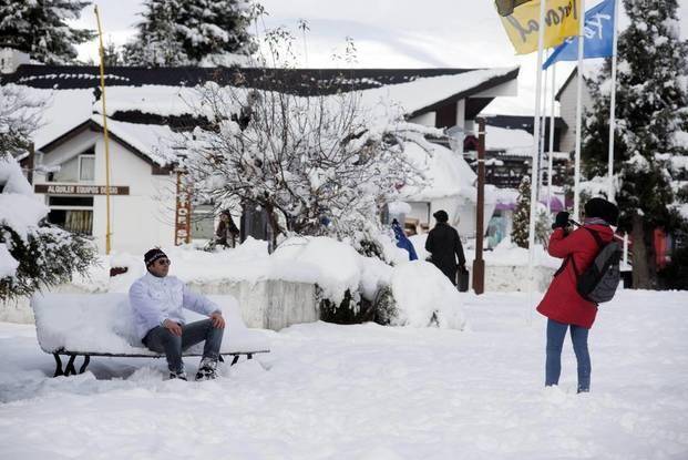 Una familia tipo pagará 100 mil pesos por siete días en la nieve