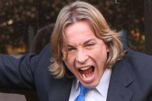 Guido Süller imitó al ex juez Oyarbide y es furor en la web