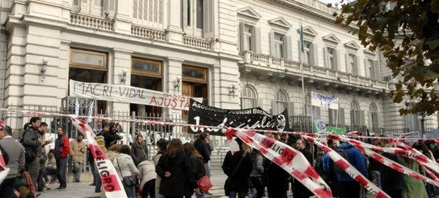 Profundizan el paro: no habrá Tribunales en toda la semana