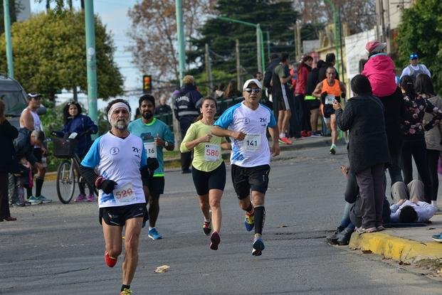Nutrida maratón por las 3 ciudades