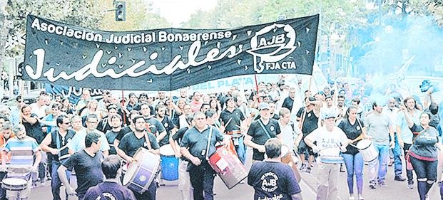 Reunión clave para destrabar el conflicto judicial en la Provincia