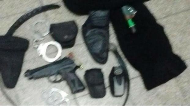 Insólito: estuvo 10 años prófugo y cayó 
vestido de policía en Rosario