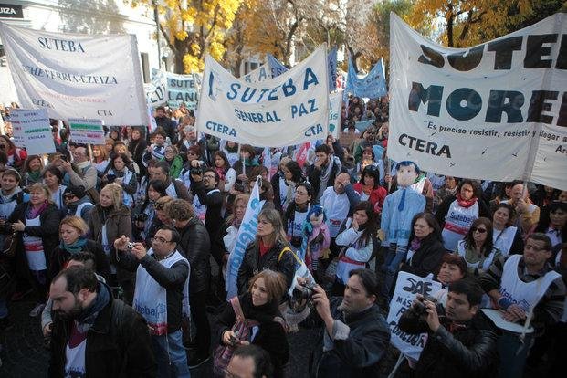 Docentes piden a Vidal que "resuelva los problemas" en vez de "enojarse"