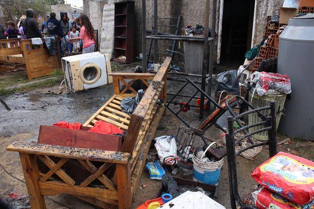 Incendio deja en la calle a una familia en Altos de San Lorenzo