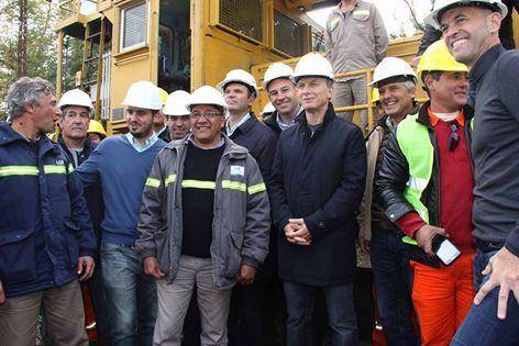 Macri recorrió el obrador del Roca junto a Martiniano Molina