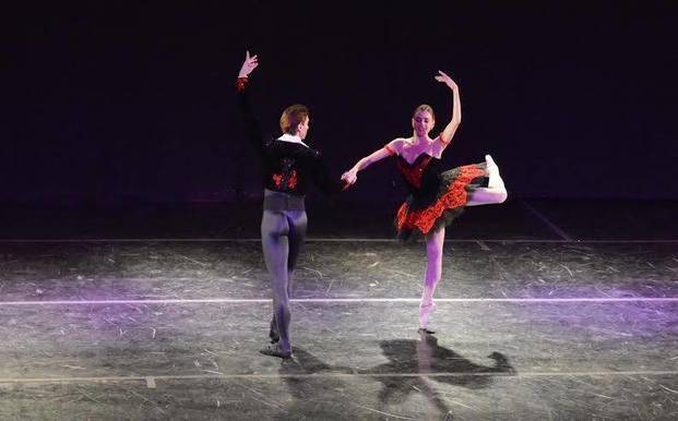 Nadia Muzyca brilló en el Teatro Municipal con un fin solidario