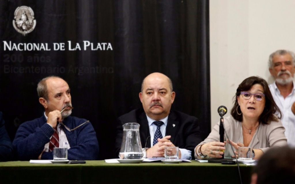 Sesionó el Consejo Superior de la UNLP    