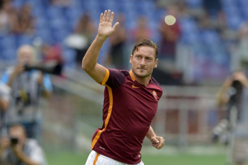 Roma anunció el retiro de Totti