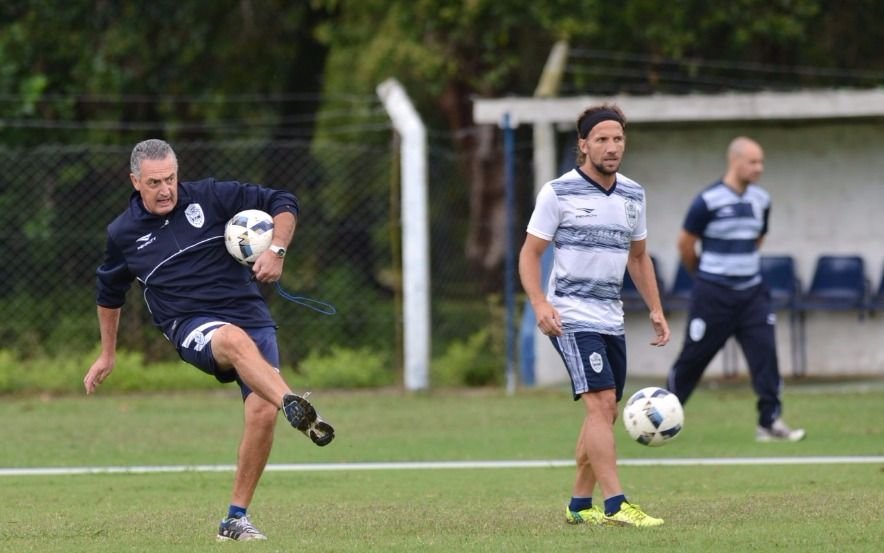 "El objetivo está puesto en la Copa y en el clásico"