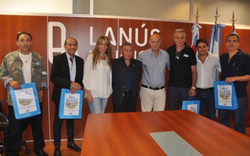Grindetti entregó pasaje a ex combatientes que viajan a las Islas Malvinas