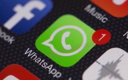 Conectate con EL DIA a través de WhatsApp