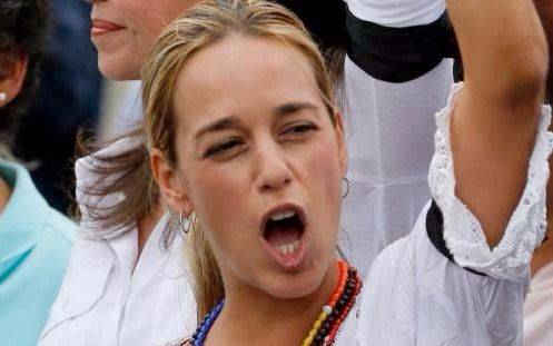 Lilian Tintori logró entrar a prisión para ver a Leopoldo López