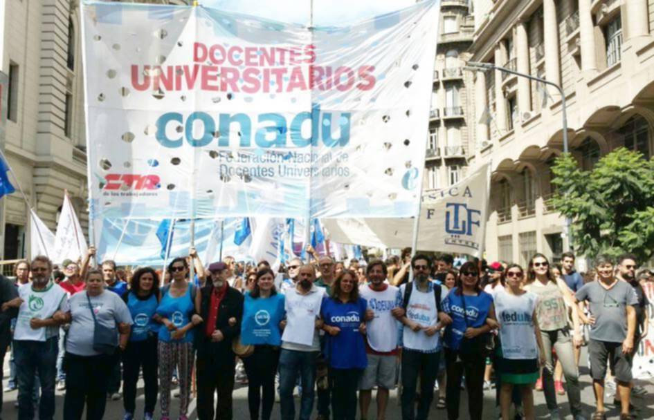 Desde hoy y hasta el viernes habrá paro de los docentes universitarios