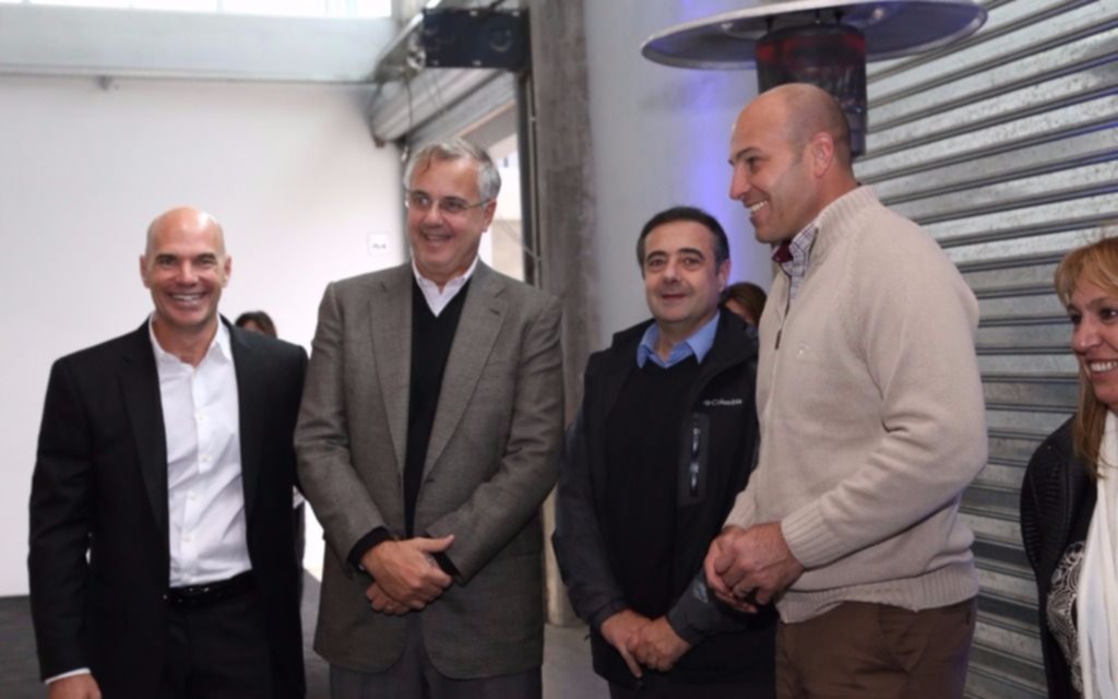 Inauguración de la planta distribuidora Balda 