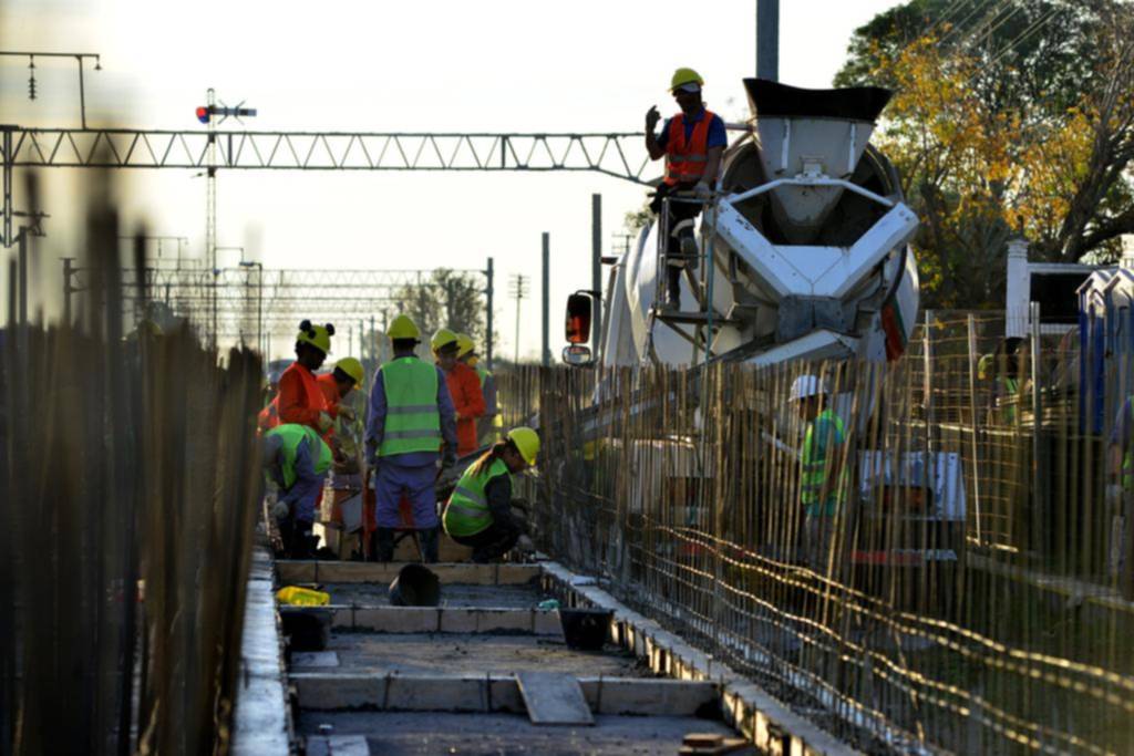 Dan batalla para que el tren ingrese soterrado y recurrirían a la Justicia