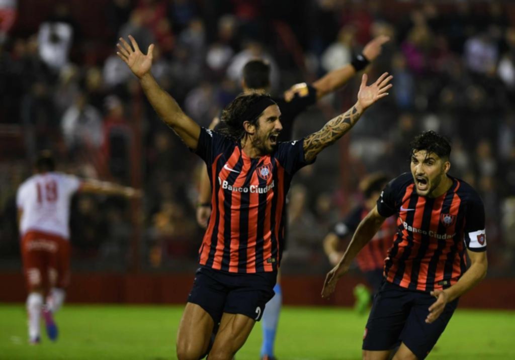 San Lorenzo le metió más presión a Boca