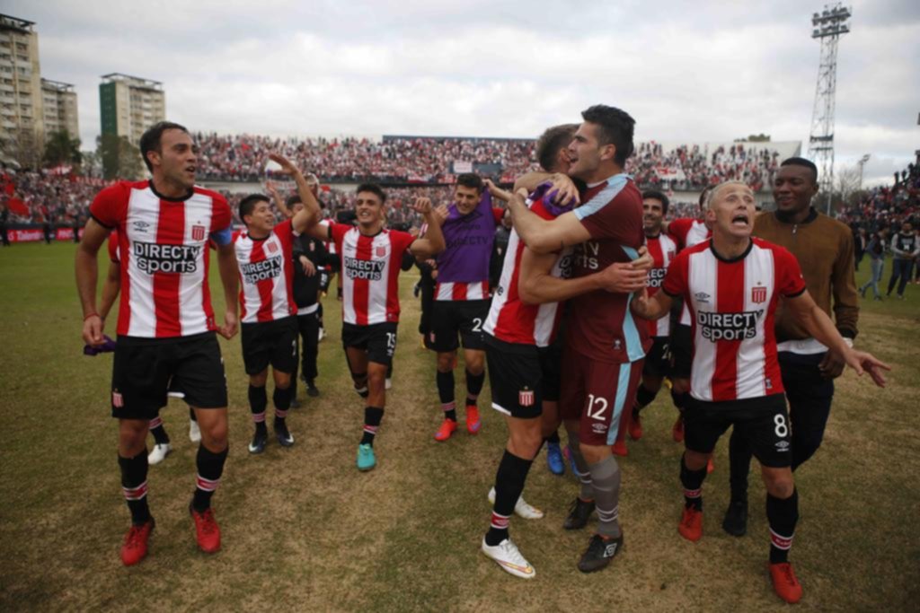 El post clásico dejó oxígeno de un lado y un lío en el otro