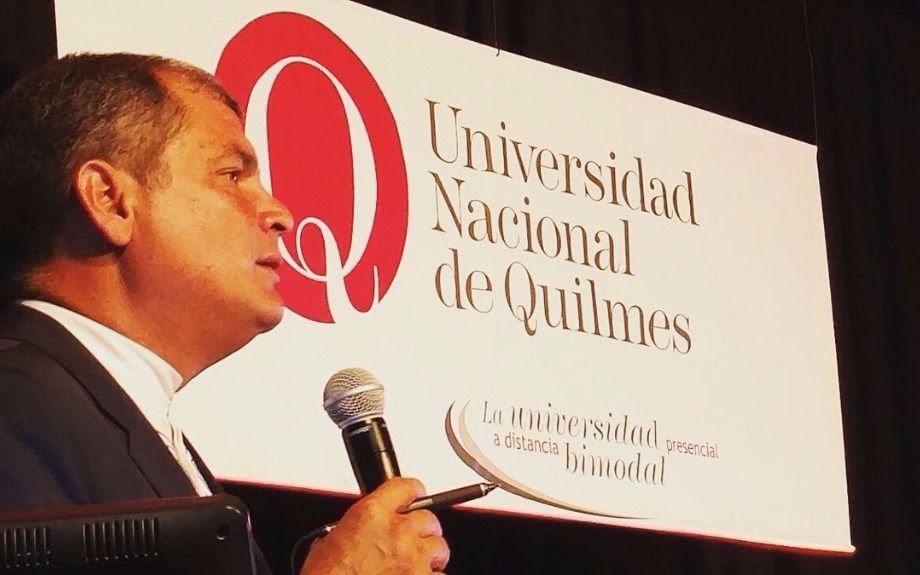 Rafael Correa recibió el Doctor Honoris Causa de la UNQ