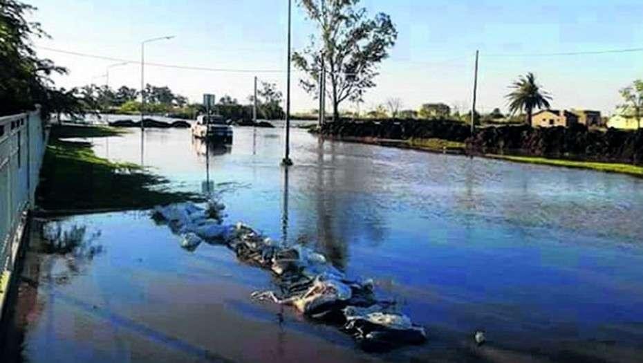 Se agrava la situación en Melincué y temen que el pueblo “termine bajo el agua”