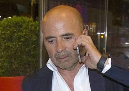 Acuerdo para que Sampaoli rescinda con el Sevilla