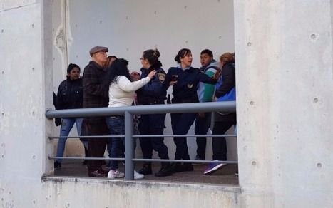 A las trompadas en el inicio del juicio por la muerte de dos jóvenes en una picada