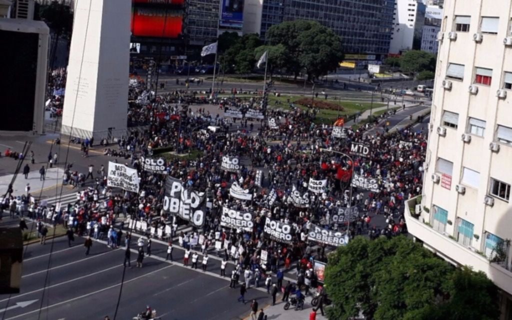 Capital, con tránsito muy complicado por una protesta