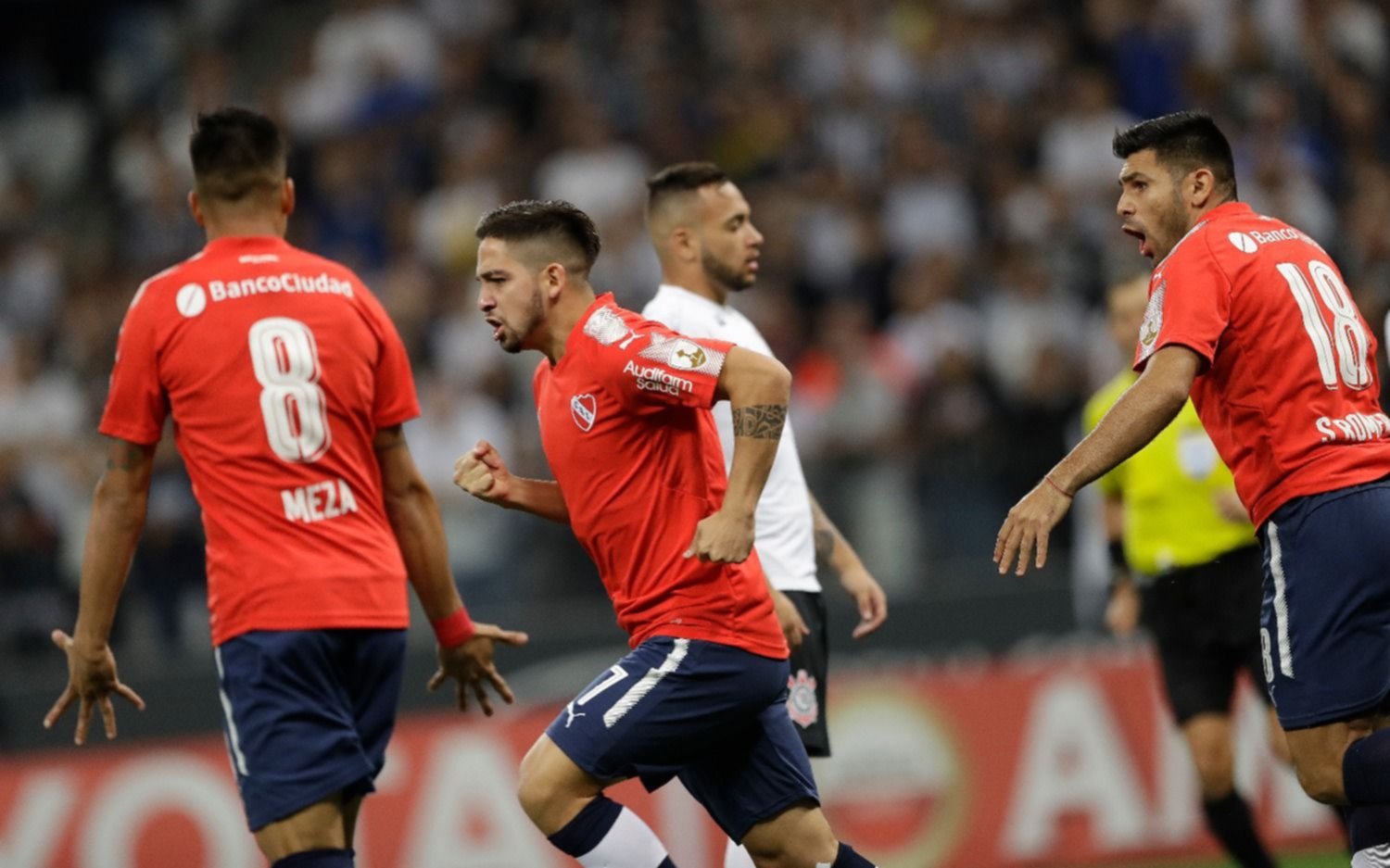 Independiente venció por 2 a 1 a Corinthians