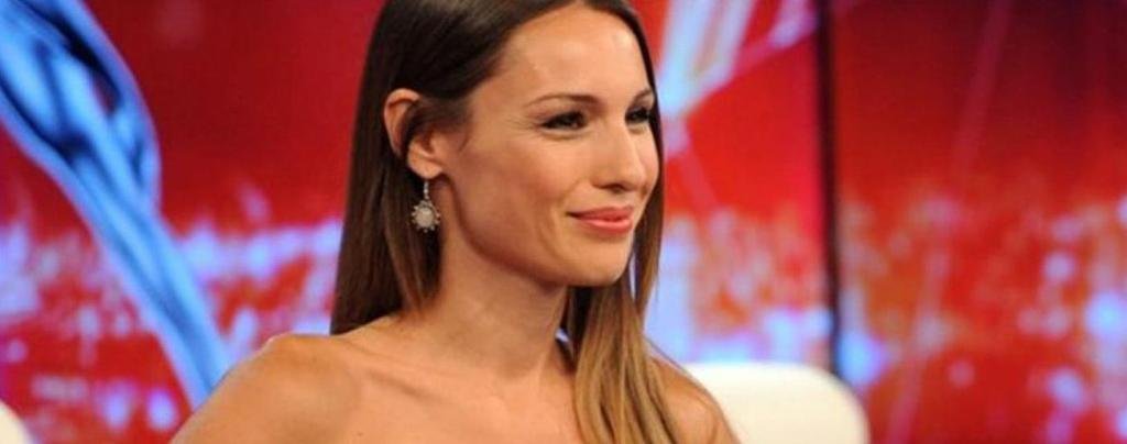 Blanqueó: Pampita confesó que puso cuernos y que también se los pusieron