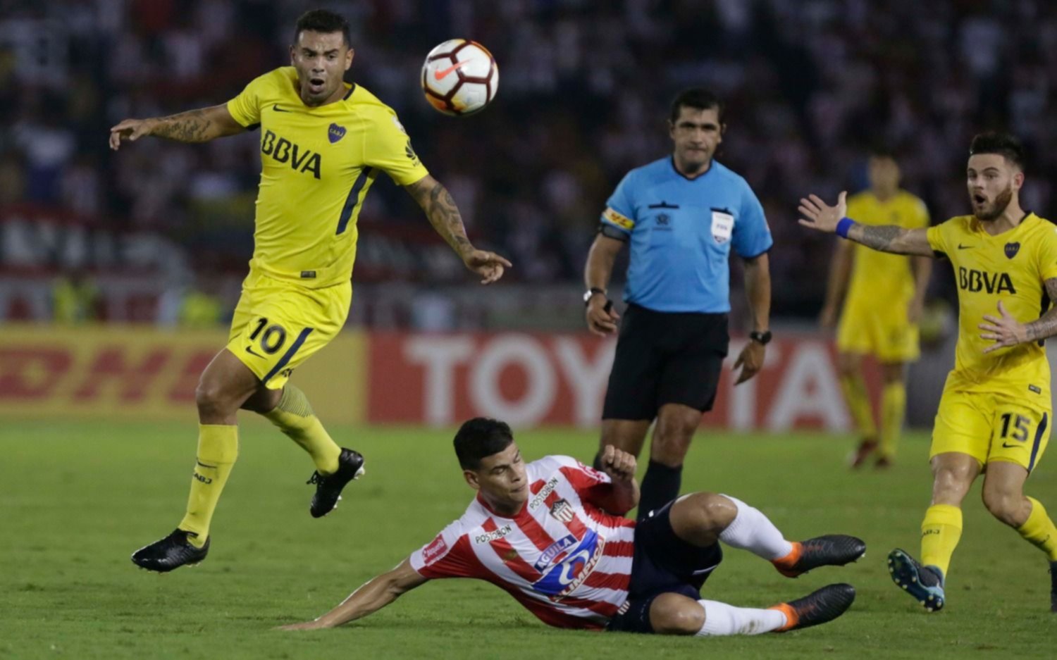 Grave denuncia: "Boca fue a presionar al árbitro en el vestuario"