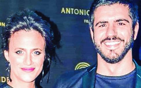 Mónica Antonópulos y Marco Antonio Caponi ya son papás