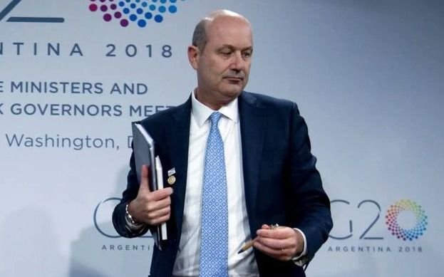 Previo a que abrieran los mercados, el Banco Central subió la tasa al 40%