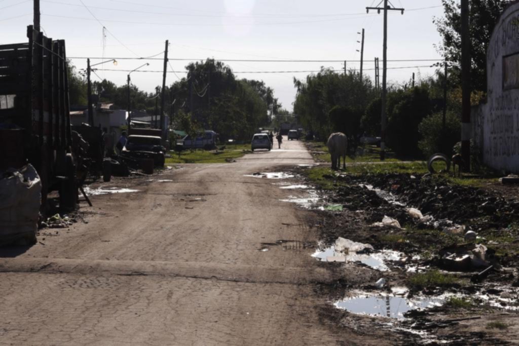 Tras el mega operativo, El Mercadito espera por obras y asistencia social