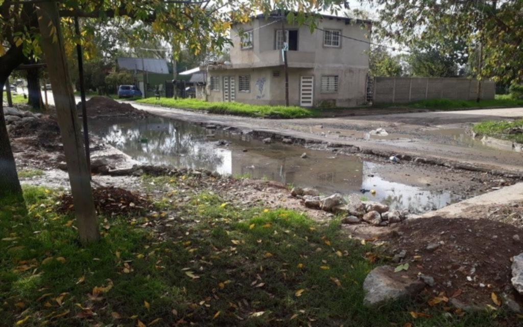 Obra vial inconclusa en el barrio El Carmen de Berisso