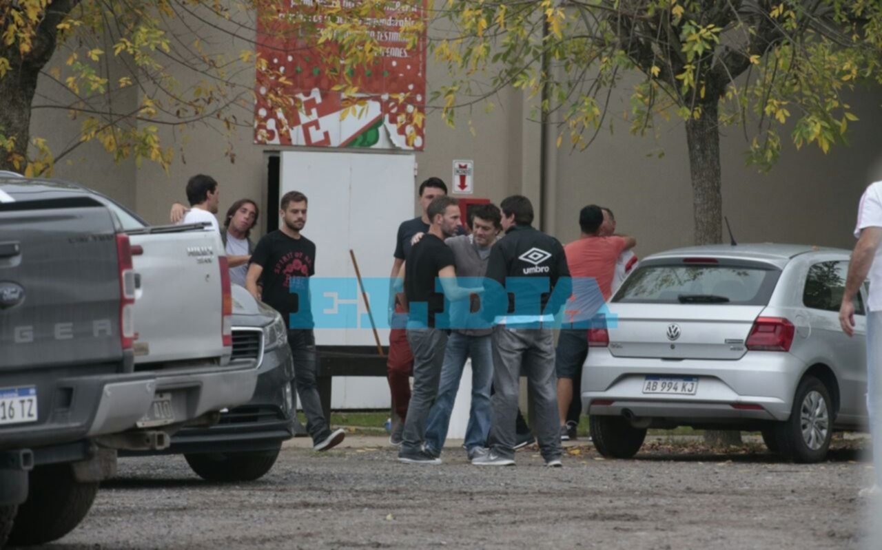 Bernardi retiró sus pertenencias y se despidió de Estudiantes