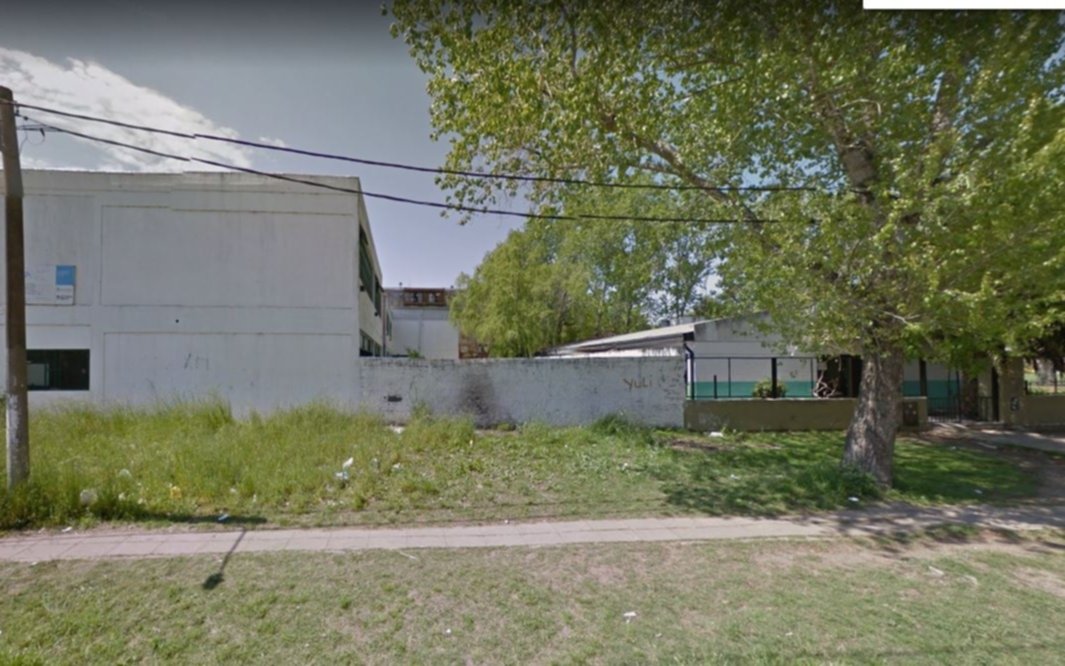 Barrio Aeropuerto: irrumpieron en una escuela y agredieron a un alumno y al director