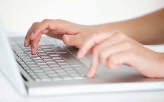 Aseguran que seis de cada diez argentinos se autodiagnostican con ayuda de Internet