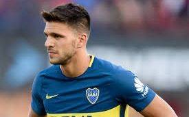 El Ajax vuelve a la carga por un platense que juega en Boca