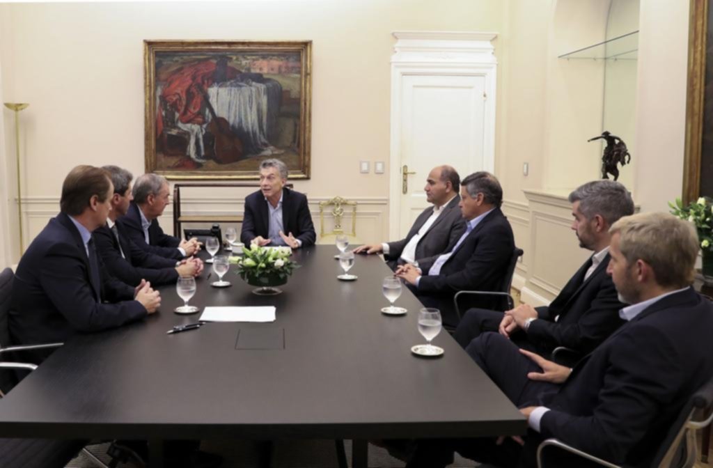 El Presidente, con gobernadores de la oposición en busca de consenso político