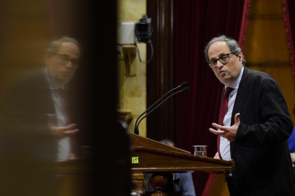Puigdemont renunció a ser candidato presidencial en Cataluña y nombró sucesor